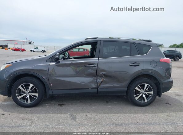 JTMRFREV8JJ723315 2018 TOYOTA RAV4 Gray Widok z przodu