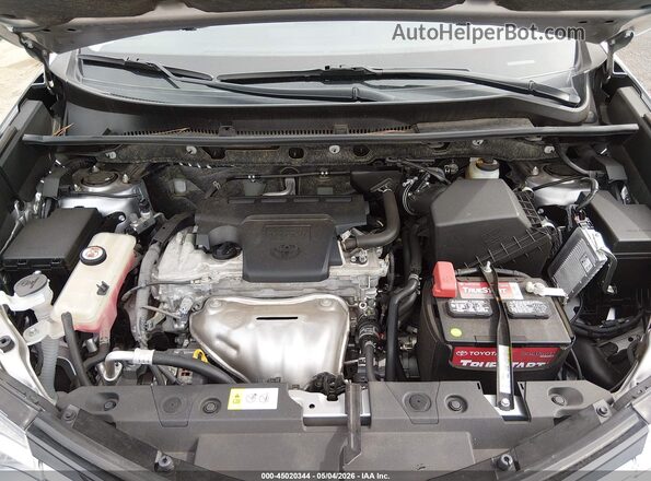 JTMRFREV9JJ196370 2018 TOYOTA LE Silver Vista trasera