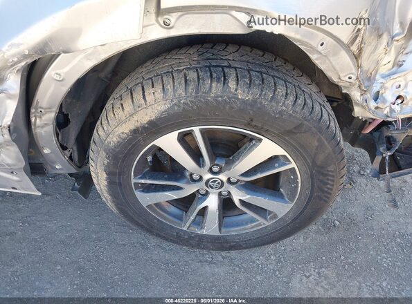 JTMRFREVXJJ223091 2018 TOYOTA RAV4 Silver 