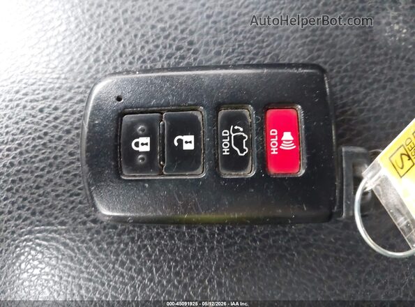 JTMRJREV1GD027112 2016 TOYOTA LE Silver Dashboard view
