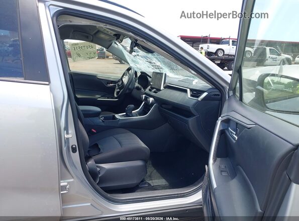 JTMW1RFV5RJ030200 2024 TOYOTA RAV4 Silver Սալոնի դիմացի տեսք