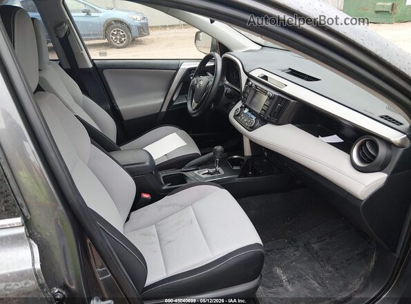 JTMWFREV0HD095794 2017 TOYOTA LE Gray Vista interior delantera