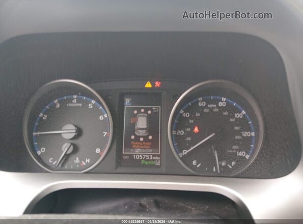 JTMWFREV3HJ124755 2017 TOYOTA RAV4 Gray Widok tylnych siedzeń