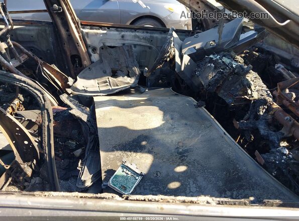 JTMWFREV4HJ114638 2017 TOYOTA RAV4 Gray Widok wnętrza z przodu