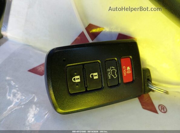 JTMWFREV4JD123070 2018 TOYOTA RAV4 White Vista del salpicadero
