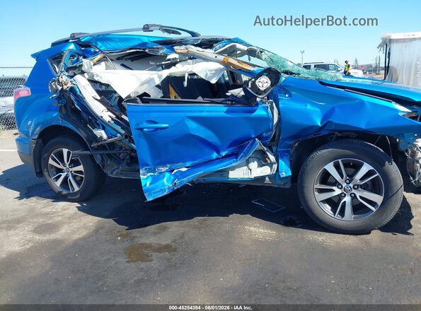 JTMWFREV6HD108189 2017 TOYOTA RAV4 Blue 