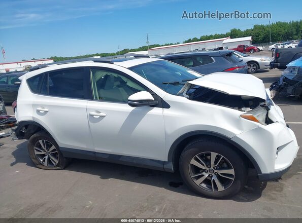JTMWFREV6JJ737698 2018 TOYOTA LE White Vista del cuadro de instrumentos