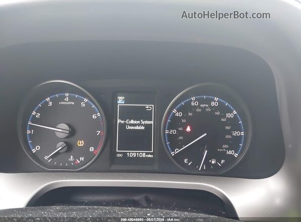 JTMZFREV0HJ144894 2017 TOYOTA RAV4 Red Вид задніх сидінь