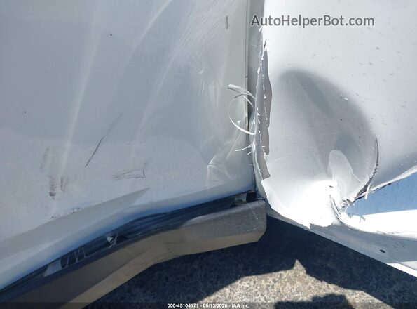 JTMZFREV0JJ729156 2018 TOYOTA LE White Vista del compartimento del motor