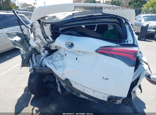 JTMZFREV0JJ729156 2018 TOYOTA LE White 