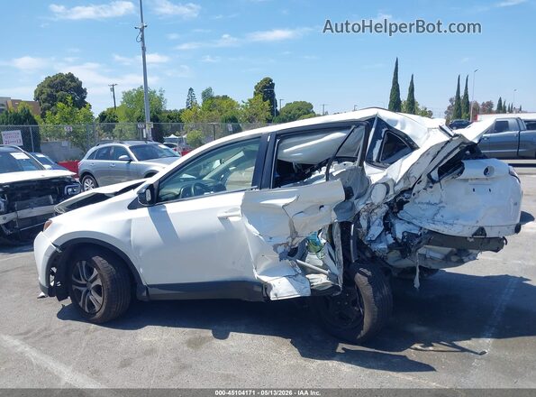 JTMZFREV0JJ729156 2018 TOYOTA LE White 