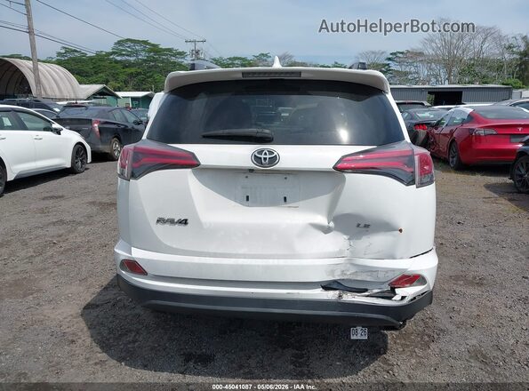 JTMZFREV2JJ745844 2018 TOYOTA LE White Вид спереду