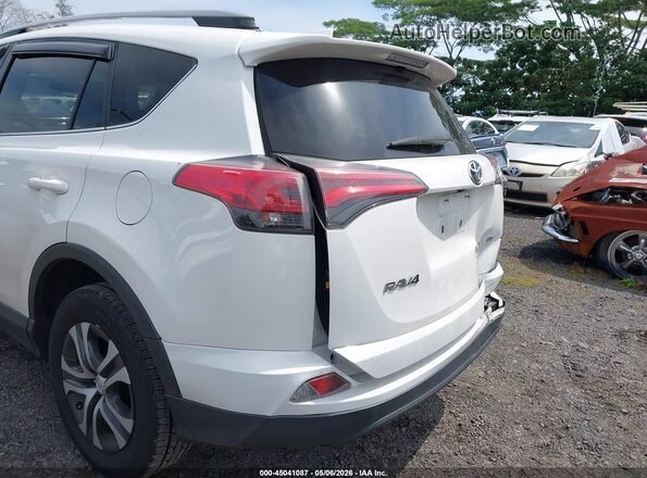 JTMZFREV2JJ745844 2018 TOYOTA LE White 