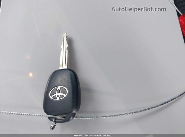JTMZFREV3HJ126504 2017 TOYOTA RAV4 Gray Առջևի վահանակի տեսք