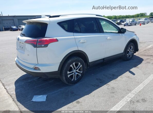 JTMZFREV4JJ166869 2018 TOYOTA RAV4 White Հետևի աջ
