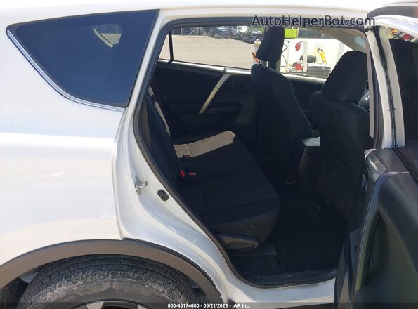 JTMZFREV4JJ166869 2018 TOYOTA RAV4 White VIN կոդի պիտակի տեսք