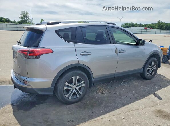 JTMZFREV7JD127319 2018 TOYOTA RAV4 Silver Задня права чверть
