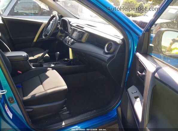 JTMZFREV8JJ180998 2018 TOYOTA LE Синий Вид салона спереди