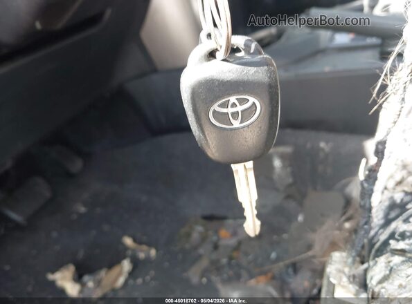 JTMZFREVXHJ107108 2017 TOYOTA LE Red Vista del salpicadero