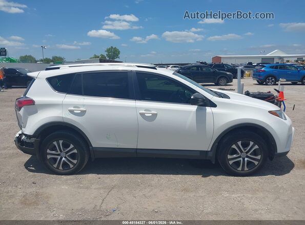 JTMZFREVXHJ108520 2017 TOYOTA RAV4 White უკანა სალონის ხედი