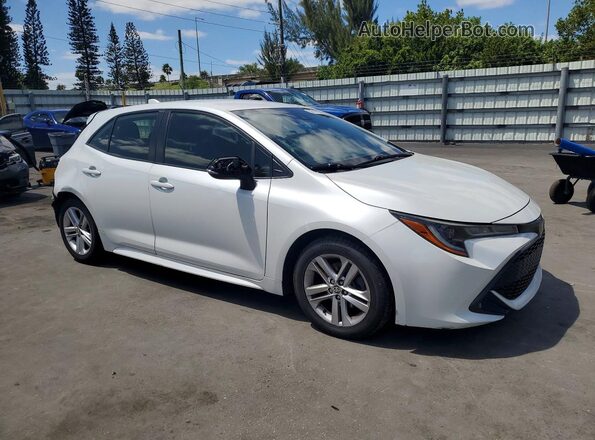 JTND4MBE0M3121892 2021 TOYOTA COROLLA White 