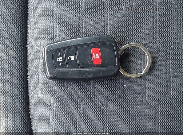 JTND4MBE1N3174585 2022 TOYOTA LL White Vista del salpicadero