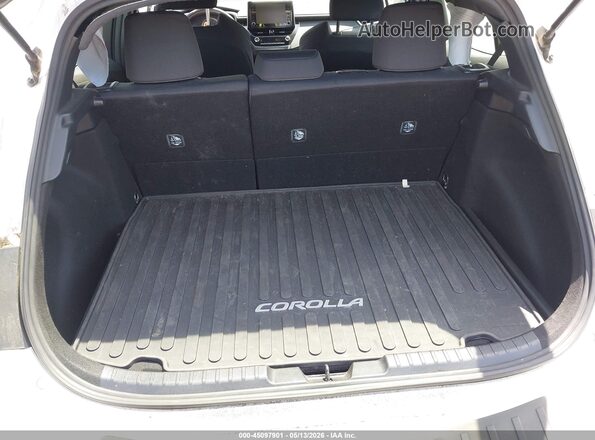 JTND4MBE1N3174585 2022 TOYOTA LL White 