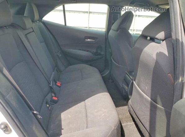 JTND4MBE8M3127035 2021 TOYOTA COROLLA White 
