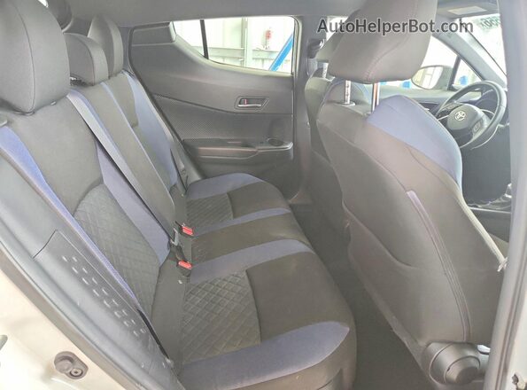 JTNKHMBX5L1073541 2020 TOYOTA C-HR White Widok wnętrza z tyłu