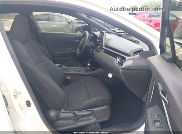JTNKHMBX8K1055095 2019 TOYOTA LE White Вид салону спереду