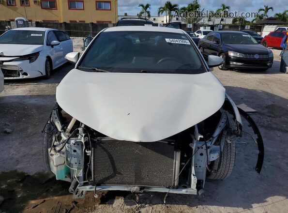 JTNKHMBX8K1060202 2019 TOYOTA C-HR White 
