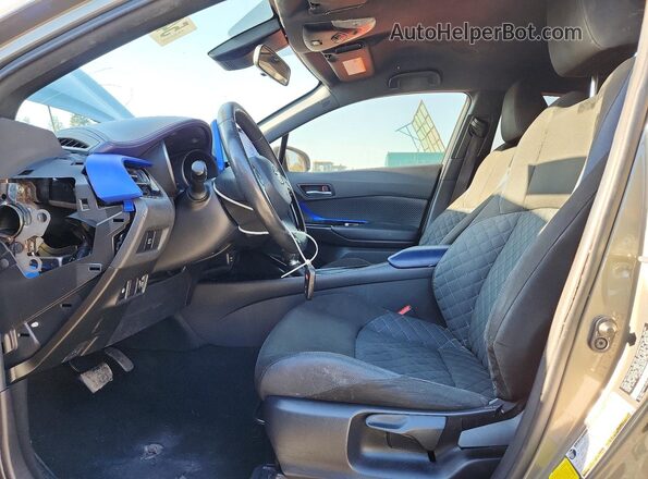 JTNKHMBX8M1126217 2021 TOYOTA C-HR Gray Widok wnętrza z przodu