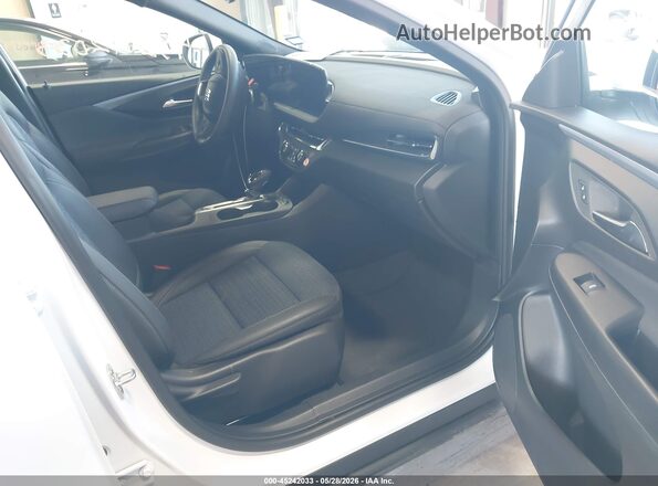 KL47LAEP8TB061374 2026 BUICK OTHER White Front interior view