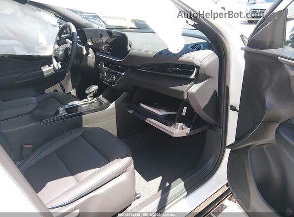 KL47LBEP3TB153370 2026 BUICK OTHER White წინა სალონის ხედი