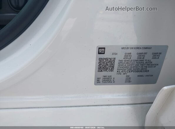KL47LCEP0SB061069 2025 BUICK OTHER White Vista del compartimento del motor
