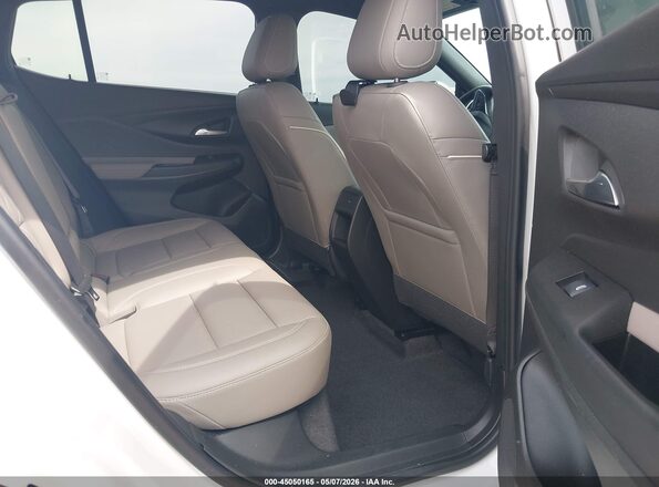KL47LCEP0SB061069 2025 BUICK OTHER White Vista de la etiqueta del VIN