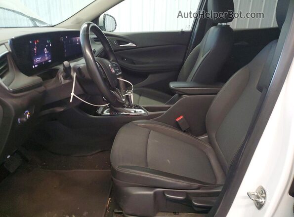 KL4AMBS20RB217496 2024 BUICK ENCORE White Вид салону спереду