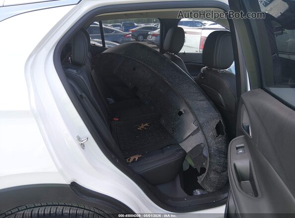 KL4AMBSL3TB014375 2026 BUICK ENCORE White Widok naklejki z numerem VIN