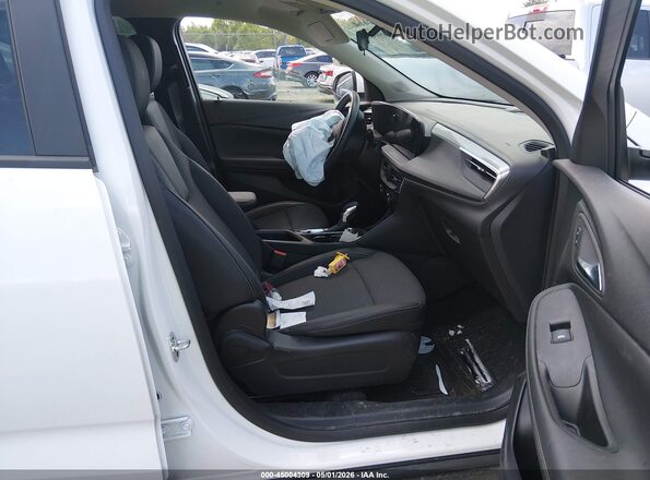 KL4AMBSL3TB014375 2026 BUICK ENCORE White Widok wnętrza z przodu