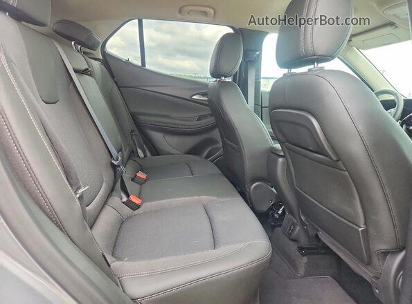 KL4AMBSLXTB069079 2026 BUICK ENCORE Silver Widok wnętrza z tyłu