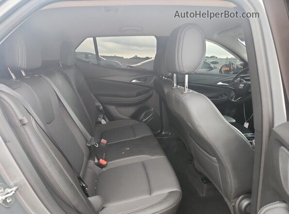 KL4AMBSP8SB006290 2025 BUICK ENCORE Gray Սալոնի հետևի տեսք