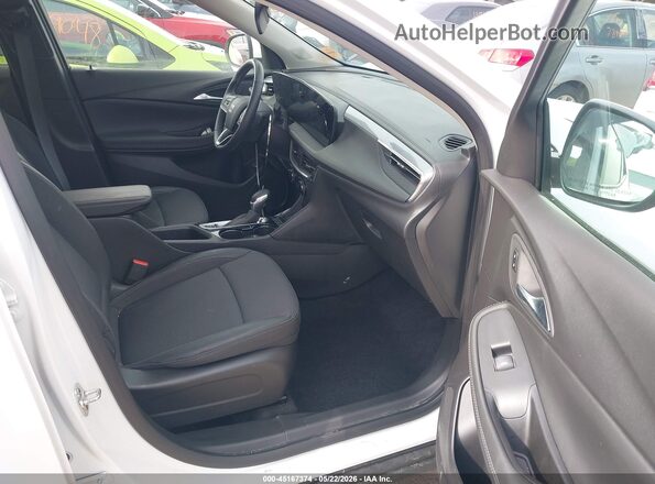 KL4AMCSL5TB006364 2026 BUICK ENCORE White Вид салону спереду