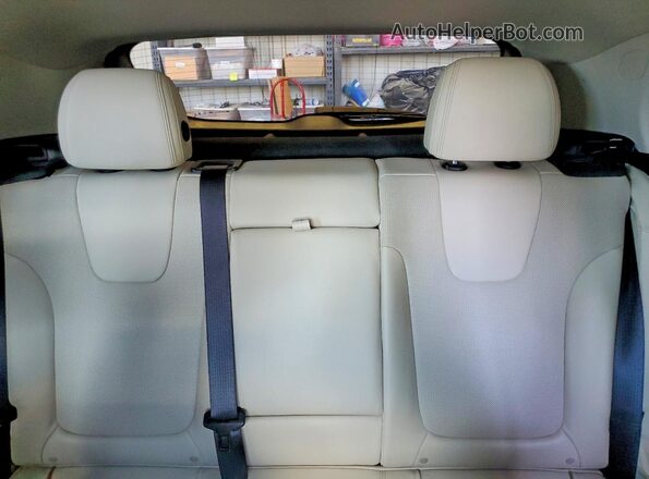 KL4AMDSL2RB015070 2024 BUICK ENCORE Gray Widok tylnych siedzeń