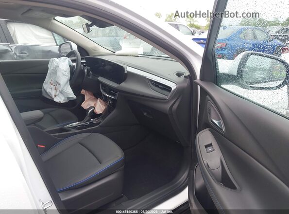 KL4AMDSL3TB029633 2026 BUICK ENCORE White Вид салону спереду