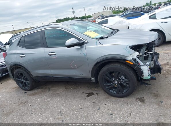 KL4AMDSL3TB036582 2026 BUICK ENCORE Gray Вид задньої частини салону