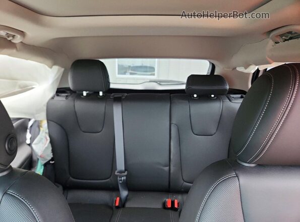 KL4AMESL7RB014793 2024 BUICK ENCORE White Vista de los asientos traseros