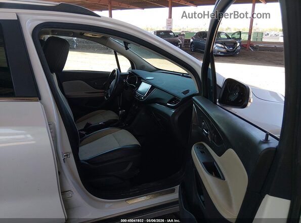 KL4CJASB4HB210755 2017 BUICK ENCORE White Front interior view