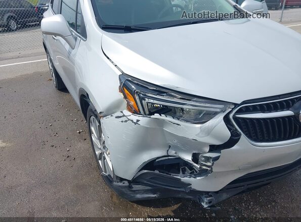KL4CJASB7JB543859 2018 BUICK ENCORE Silver Widok z przodu