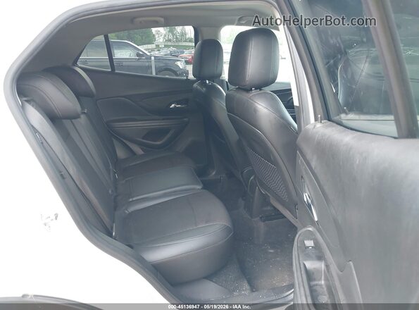 KL4CJASB8MB323537 2021 BUICK ENCORE White Vista de la etiqueta del VIN