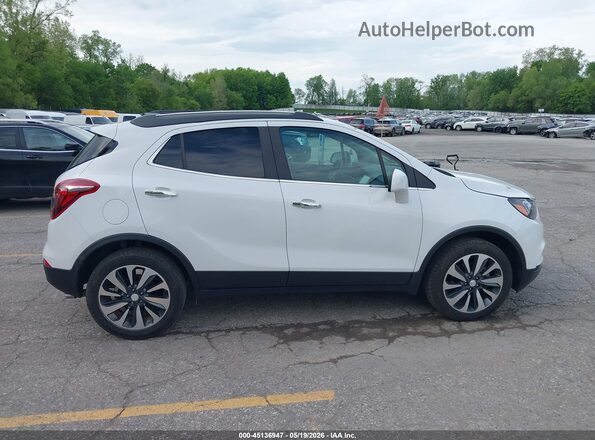 KL4CJASB8MB323537 2021 BUICK ENCORE White Vista interior trasera